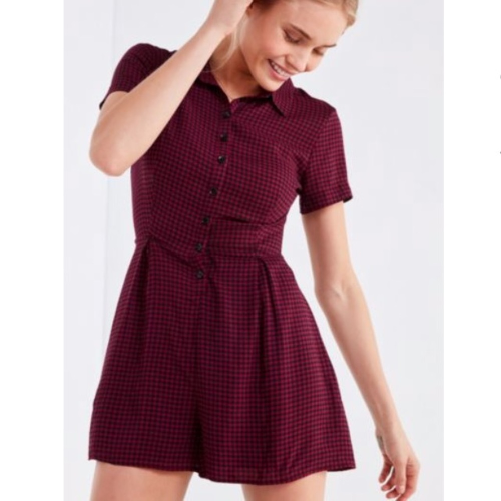 Urban Outfitters Maroon Houndstooth Romper, size 6